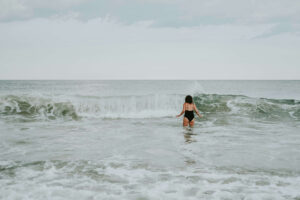 is-walberswick-beach-safe-for-children-to-swim